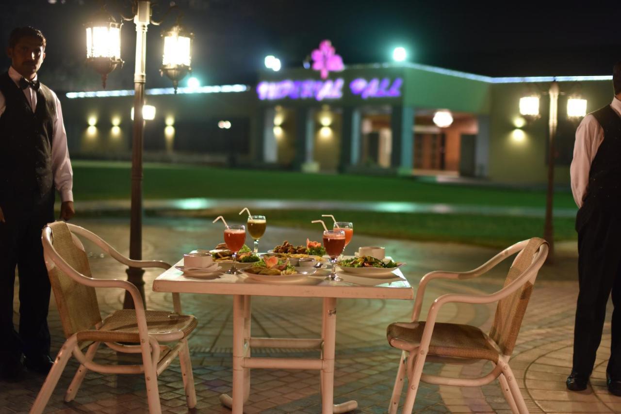 Jacaranda Heights Hotell Islamabad Exteriör bild
