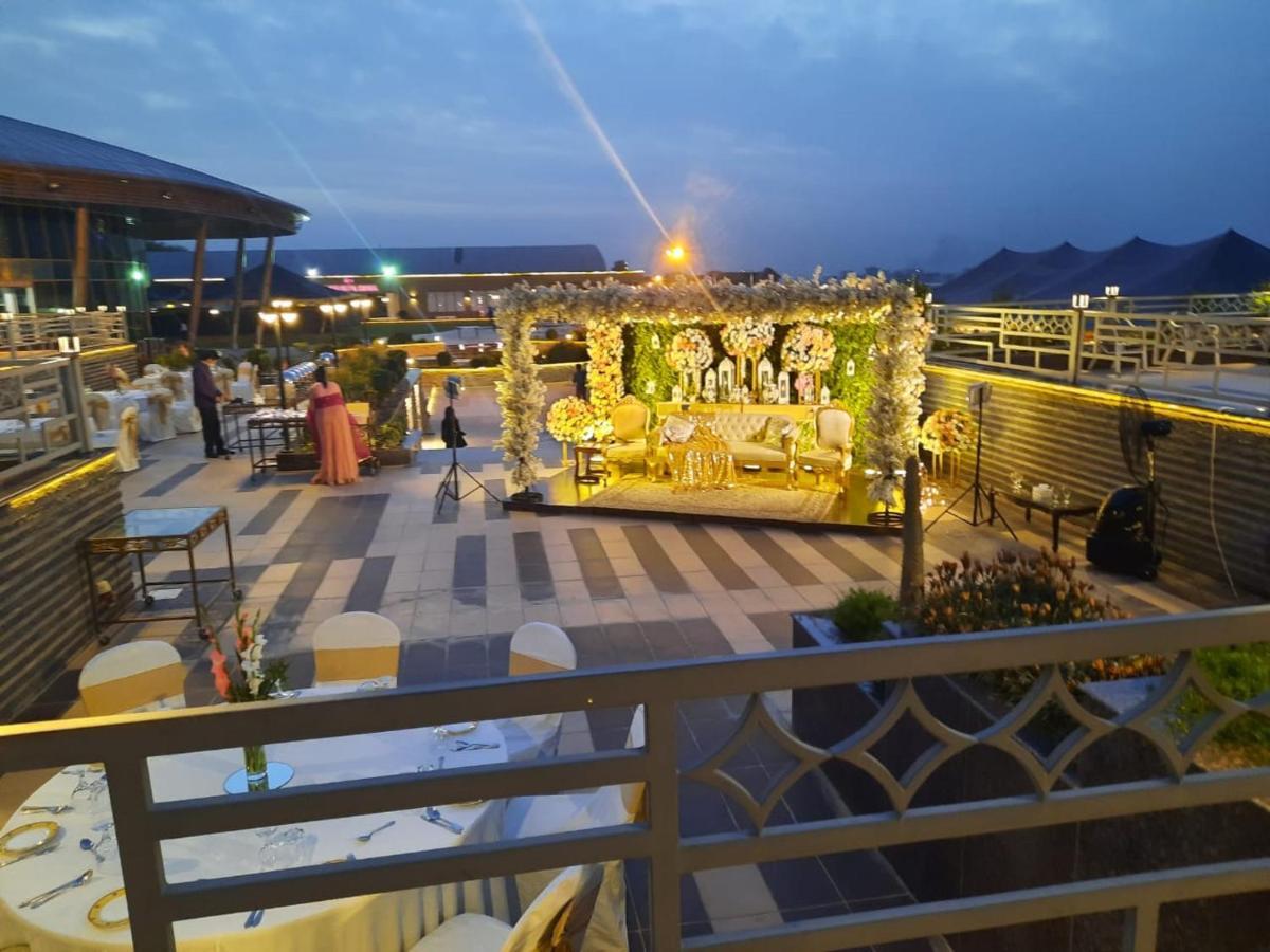 Jacaranda Heights Hotell Islamabad Exteriör bild