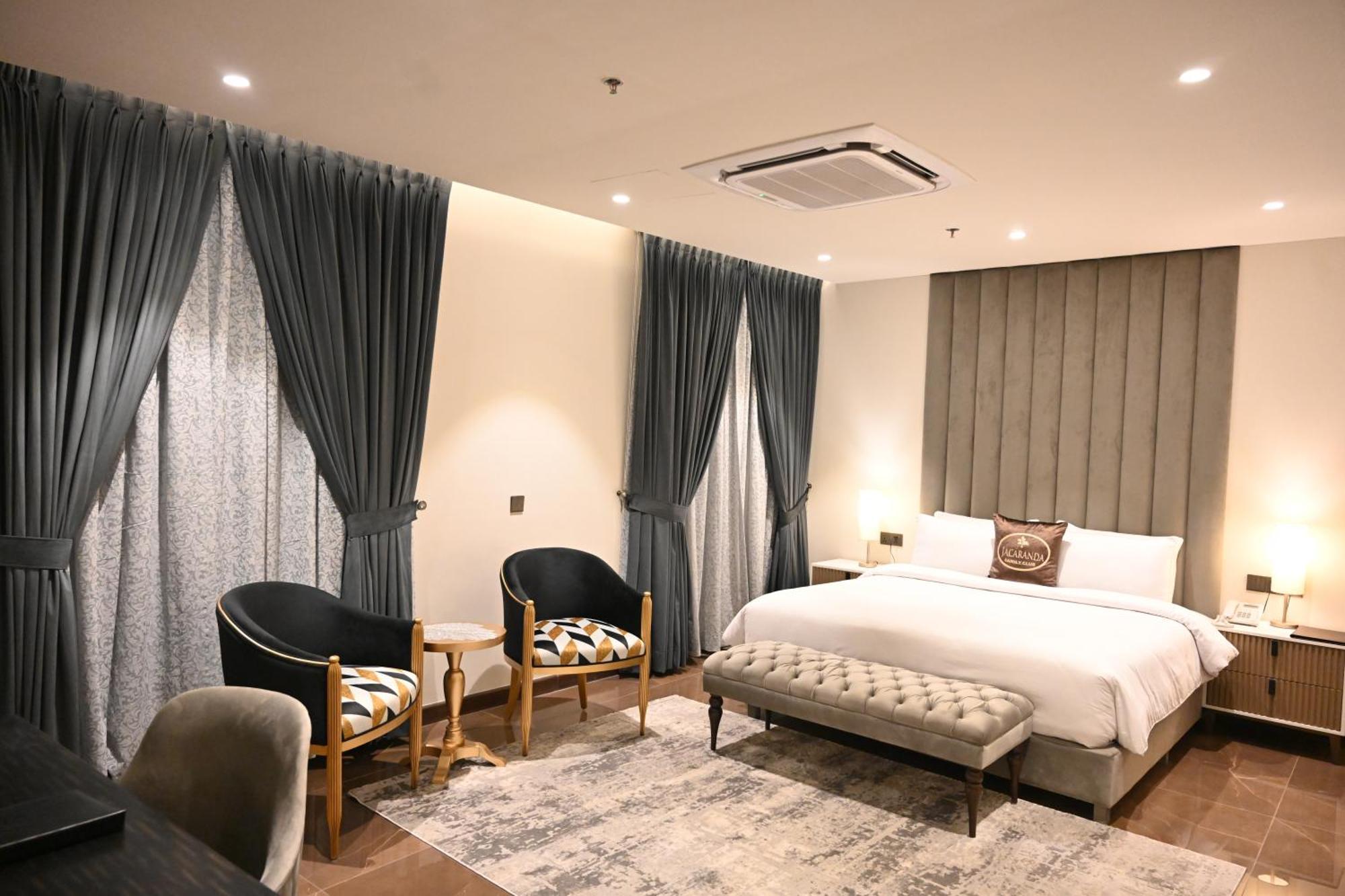Jacaranda Heights Hotell Islamabad Exteriör bild