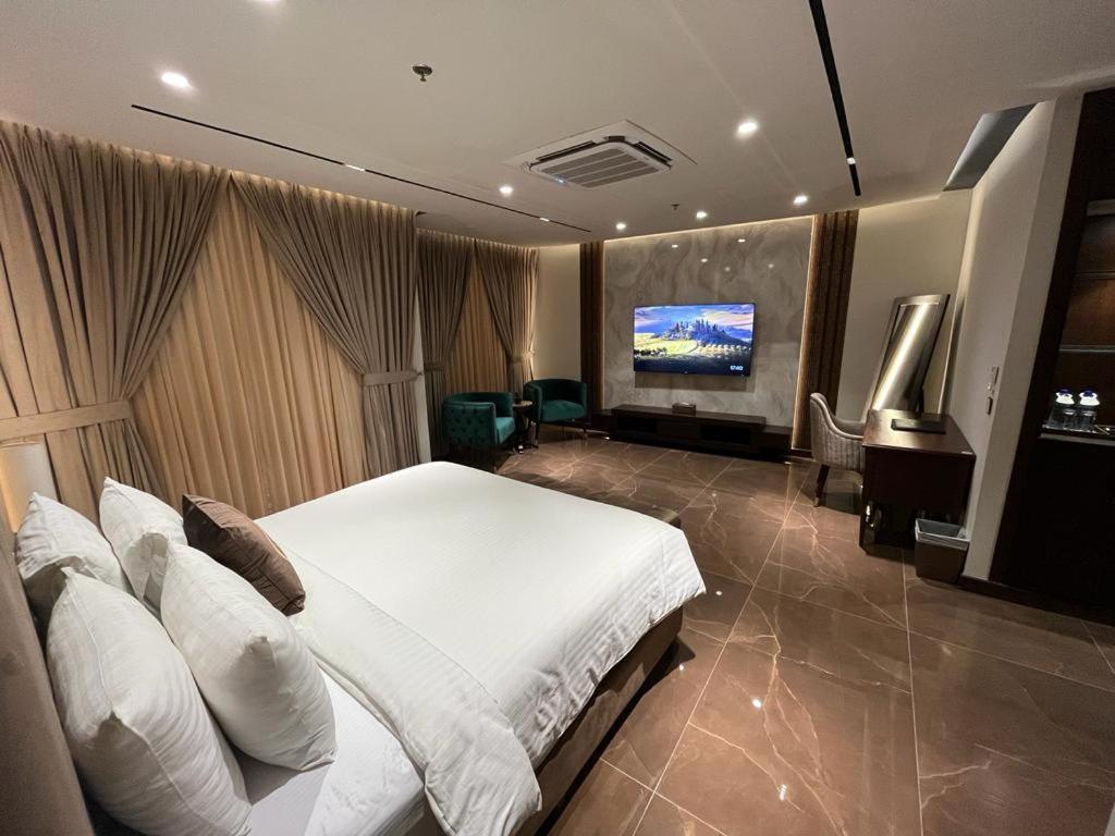 Jacaranda Heights Hotell Islamabad Exteriör bild