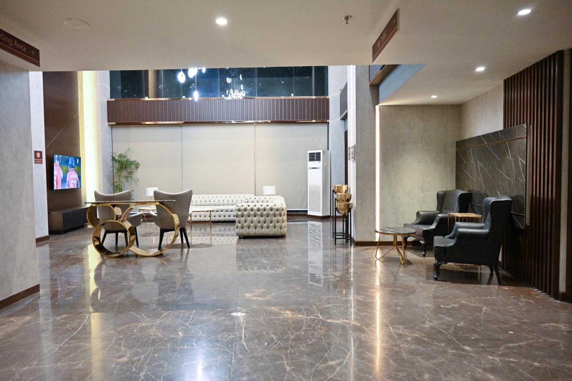 Jacaranda Heights Hotell Islamabad Exteriör bild