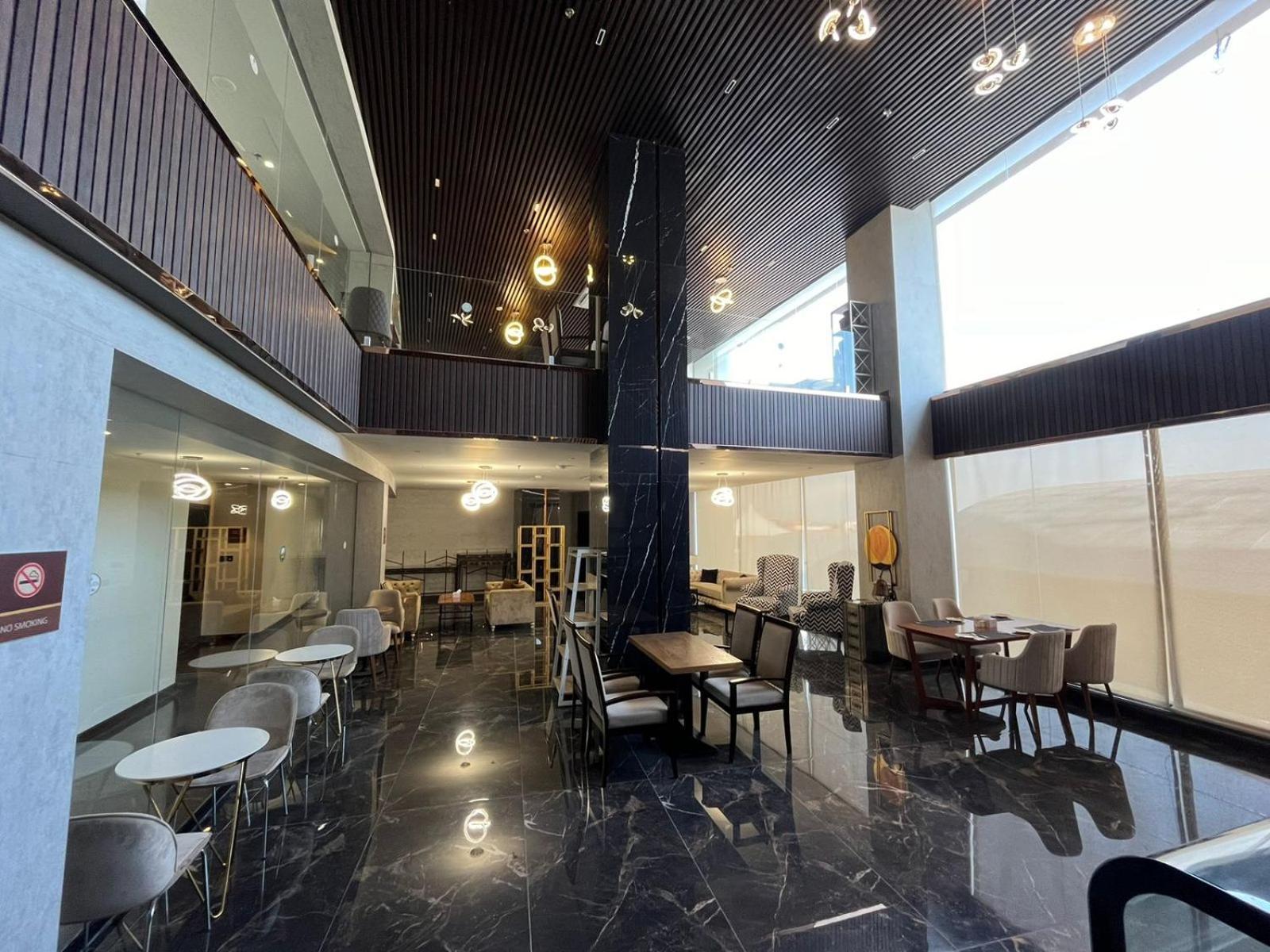 Jacaranda Heights Hotell Islamabad Exteriör bild
